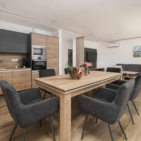 Pinia Apartament