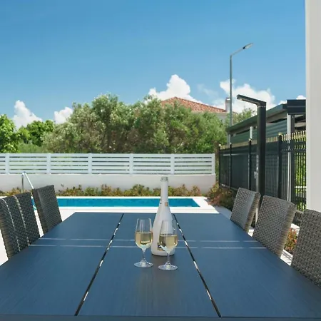 Pinia Apartman Vodice