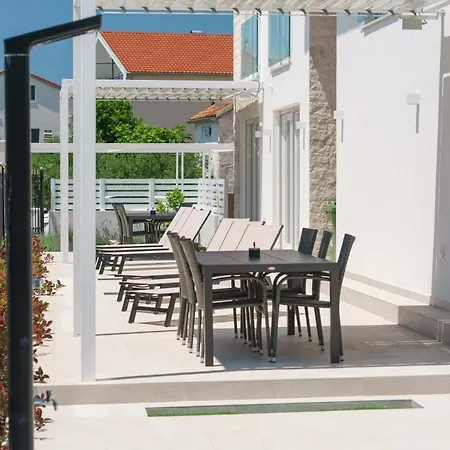 Pinia Apartamento Vodice